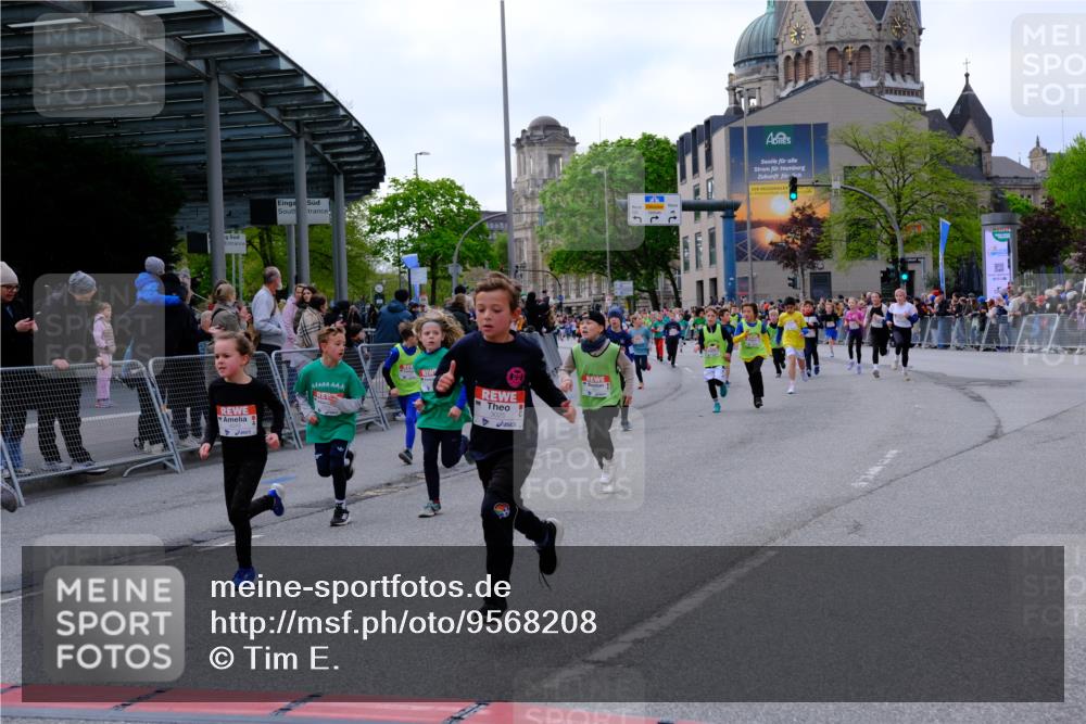 25.04.2026 - Das Zehntel Tim E. http://msf.ph/oto/9568208 25.04.2026 08:52:40 Ziel 1021, 1108, 1122, 1135, 1145, 1148, 1267, 1319, 1632, 1836, 1846, 2029, 2050, 2065, 2155, 2327, 2343, 2395, 2409, 2450, 2470, 2644, 2876, 2880, 2987, 3025, 3037, 3180, 3198, 3210, 3219, 3301, 3405, 3419, 3424, 3519, 3605, 3708, 3711, 4032, 4049 meine-sportfotos.de