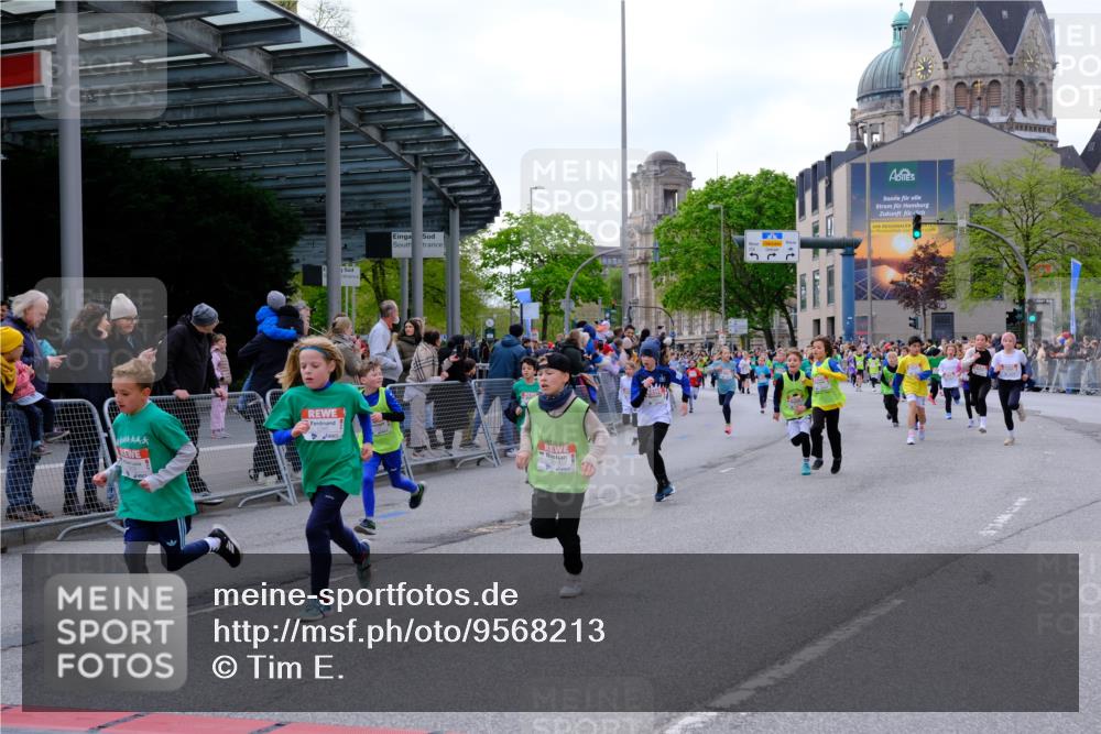 25.04.2026 - Das Zehntel Tim E. http://msf.ph/oto/9568213 25.04.2026 08:52:40 Ziel 1021, 1108, 1122, 1135, 1145, 1148, 1267, 1319, 1632, 1836, 1846, 2029, 2050, 2065, 2155, 2327, 2343, 2395, 2409, 2450, 2470, 2644, 2876, 2880, 2987, 3025, 3037, 3180, 3198, 3210, 3219, 3301, 3405, 3419, 3424, 3519, 3605, 3708, 3711, 4032, 4049 meine-sportfotos.de