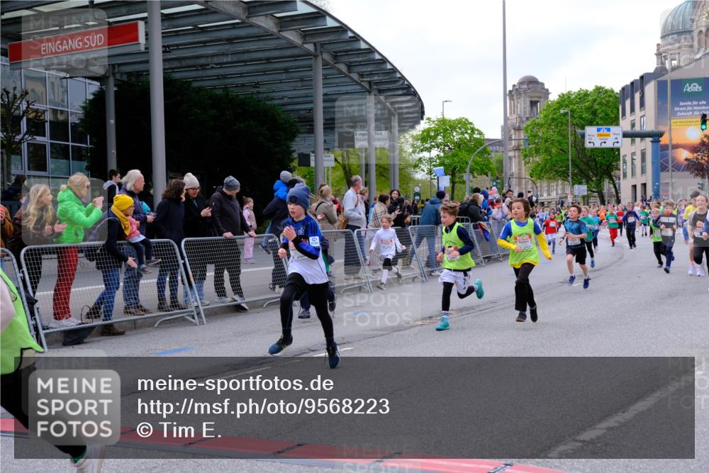 25.04.2026 - Das Zehntel Tim E. http://msf.ph/oto/9568223 25.04.2026 08:52:42 Ziel 1021, 1122, 1135, 1145, 1148, 1387, 1632, 1836, 1846, 2155, 2163, 2327, 2343, 2395, 2409, 2418, 2450, 2470, 2644, 2794, 2876, 2987, 3025, 3037, 3219, 3301, 3405, 3419, 3424, 3468, 3519, 3624, 3625, 3711, 4032, 4049 meine-sportfotos.de