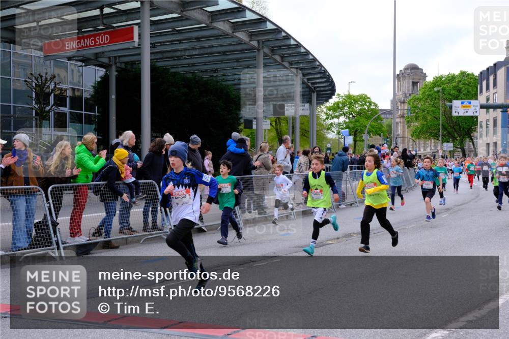 25.04.2026 - Das Zehntel Tim E. http://msf.ph/oto/9568226 25.04.2026 08:52:42 Ziel 1021, 1122, 1135, 1145, 1148, 1387, 1632, 1836, 1846, 2155, 2163, 2327, 2343, 2395, 2409, 2418, 2450, 2470, 2644, 2794, 2876, 2987, 3025, 3037, 3219, 3301, 3405, 3419, 3424, 3468, 3519, 3624, 3625, 3711, 4032, 4049 meine-sportfotos.de
