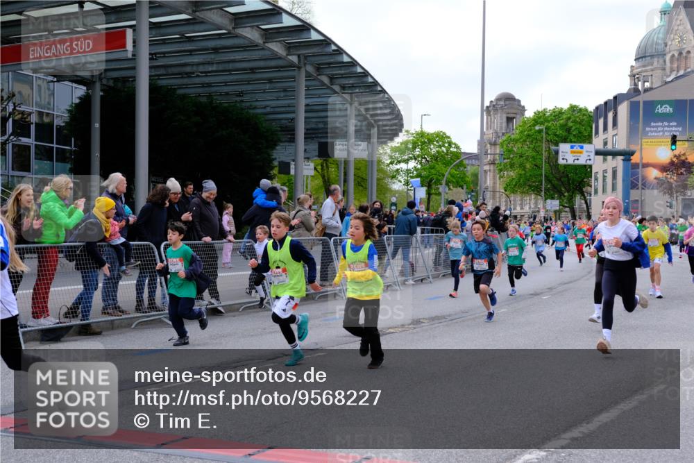 25.04.2026 - Das Zehntel Tim E. http://msf.ph/oto/9568227 25.04.2026 08:52:43 Ziel 1021, 1122, 1135, 1145, 1148, 1387, 1632, 1846, 2163, 2327, 2343, 2395, 2409, 2418, 2450, 2470, 2679, 2794, 2876, 2987, 3025, 3037, 3219, 3301, 3405, 3419, 3424, 3468, 3519, 3624, 3625, 4032, 4049 meine-sportfotos.de