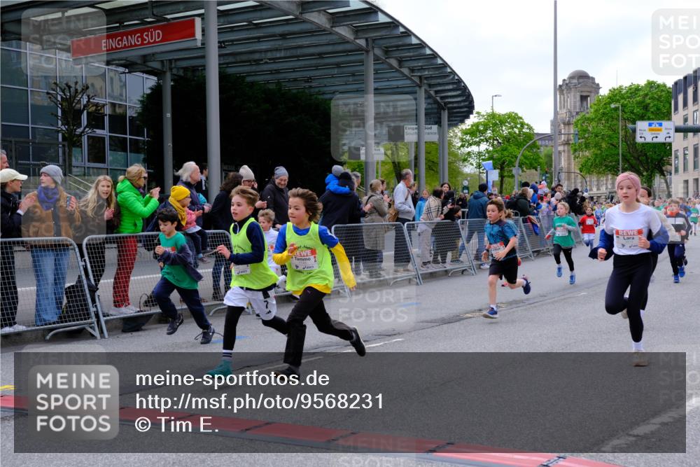 25.04.2026 - Das Zehntel Tim E. http://msf.ph/oto/9568231 25.04.2026 08:52:43 Ziel 1021, 1122, 1135, 1145, 1148, 1387, 1632, 1846, 2163, 2327, 2343, 2395, 2409, 2418, 2450, 2470, 2679, 2794, 2876, 2987, 3025, 3037, 3219, 3301, 3405, 3419, 3424, 3468, 3519, 3624, 3625, 4032, 4049 meine-sportfotos.de
