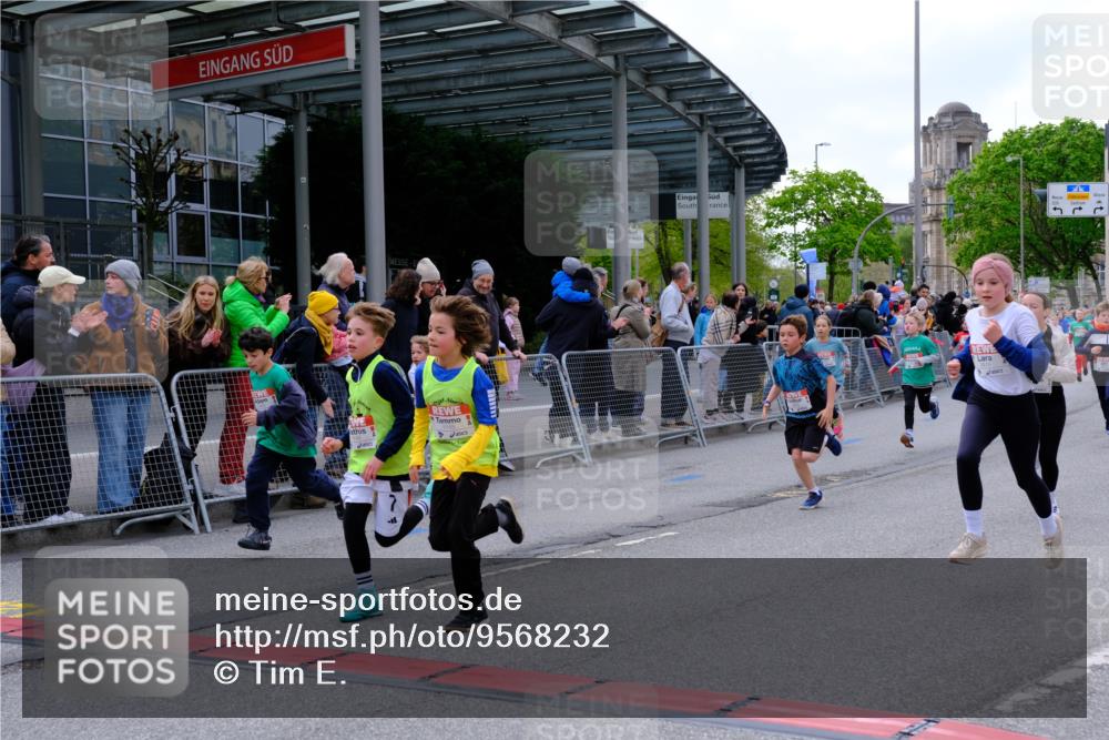 25.04.2026 - Das Zehntel Tim E. http://msf.ph/oto/9568232 25.04.2026 08:52:43 Ziel 1021, 1122, 1135, 1145, 1148, 1387, 1632, 1846, 2163, 2327, 2343, 2395, 2409, 2418, 2450, 2470, 2679, 2794, 2876, 2987, 3025, 3037, 3219, 3301, 3405, 3419, 3424, 3468, 3519, 3624, 3625, 4032, 4049 meine-sportfotos.de