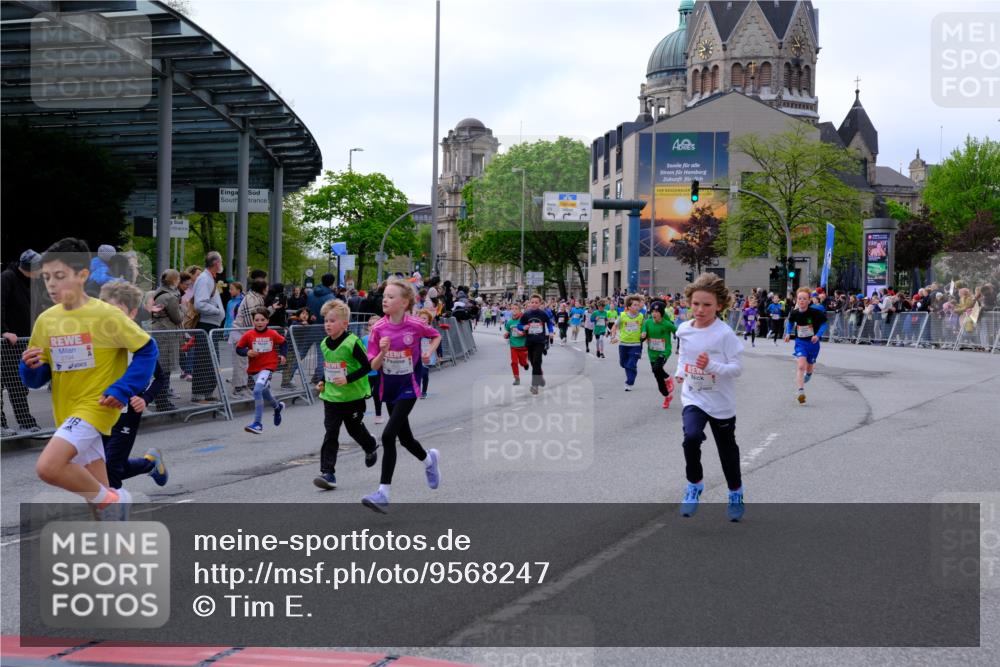 25.04.2026 - Das Zehntel Tim E. http://msf.ph/oto/9568247 25.04.2026 08:52:46 Ziel 1021, 1117, 1122, 1135, 1145, 1148, 1387, 1698, 1712, 1737, 1738, 2163, 2395, 2409, 2418, 2450, 2470, 2525, 2679, 2794, 2987, 3025, 3037, 3203, 3301, 3419, 3424, 3468, 3519, 3624, 3625, 3762, 3822, 4032, 4049 meine-sportfotos.de