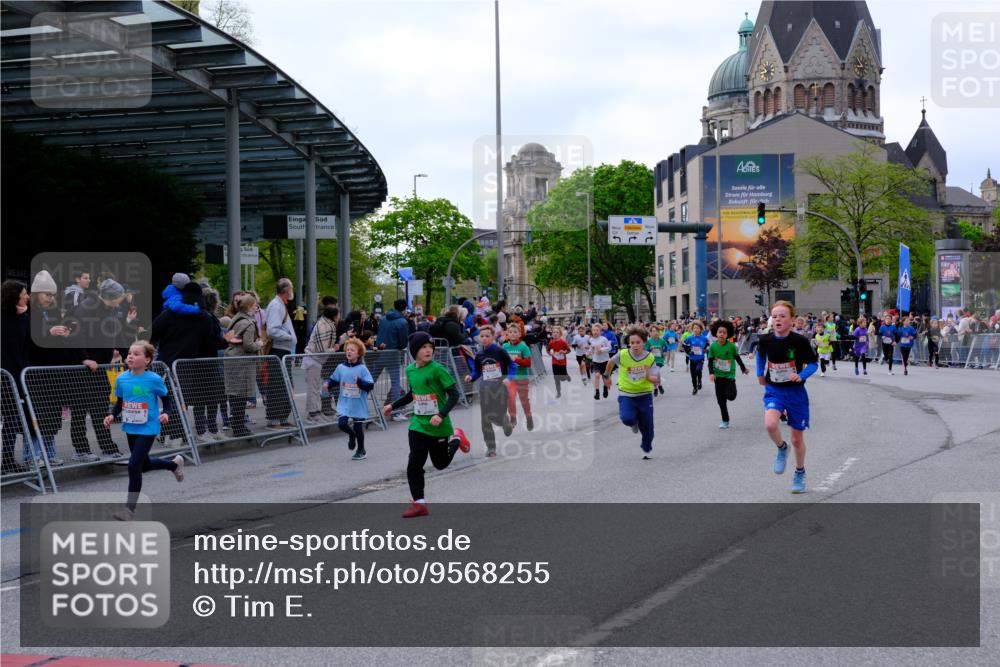 25.04.2026 - Das Zehntel Tim E. http://msf.ph/oto/9568255 25.04.2026 08:52:48 Ziel 1117, 1135, 1145, 1148, 1387, 1698, 1712, 1737, 1738, 2163, 2395, 2409, 2418, 2450, 2525, 2679, 2794, 2987, 3037, 3203, 3301, 3373, 3419, 3424, 3468, 3519, 3624, 3625, 3762, 3822, 4032 meine-sportfotos.de