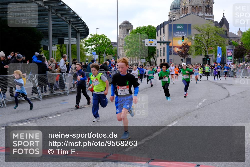 25.04.2026 - Das Zehntel Tim E. http://msf.ph/oto/9568263 25.04.2026 08:52:49 Ziel 1020, 1028, 1117, 1135, 1145, 1148, 1387, 1698, 1712, 1737, 1738, 1947, 2163, 2242, 2418, 2434, 2450, 2525, 2679, 2794, 2987, 3154, 3159, 3203, 3373, 3419, 3424, 3468, 3519, 3617, 3624, 3625, 3762, 3822, 4032, 4068 meine-sportfotos.de