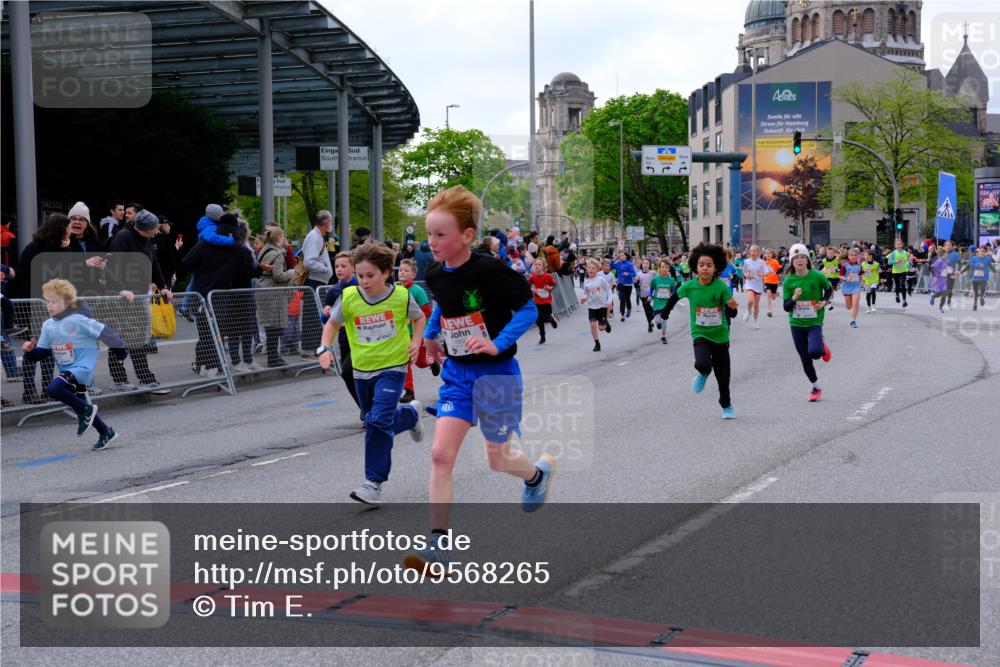 25.04.2026 - Das Zehntel Tim E. http://msf.ph/oto/9568265 25.04.2026 08:52:49 Ziel 1020, 1028, 1117, 1135, 1145, 1148, 1387, 1698, 1712, 1737, 1738, 1947, 2163, 2242, 2418, 2434, 2450, 2525, 2679, 2794, 2987, 3154, 3159, 3203, 3373, 3419, 3424, 3468, 3519, 3617, 3624, 3625, 3762, 3822, 4032, 4068 meine-sportfotos.de