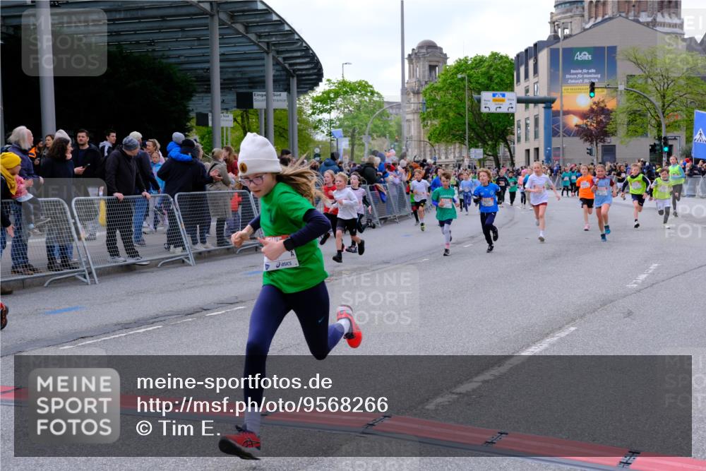 25.04.2026 - Das Zehntel Tim E. http://msf.ph/oto/9568266 25.04.2026 08:52:51 Ziel 1020, 1024, 1028, 1103, 1117, 1387, 1698, 1712, 1737, 1738, 1947, 2163, 2242, 2418, 2434, 2450, 2525, 2679, 2794, 3154, 3159, 3203, 3317, 3373, 3419, 3424, 3468, 3519, 3617, 3624, 3625, 3762, 3822, 4032, 4068 meine-sportfotos.de