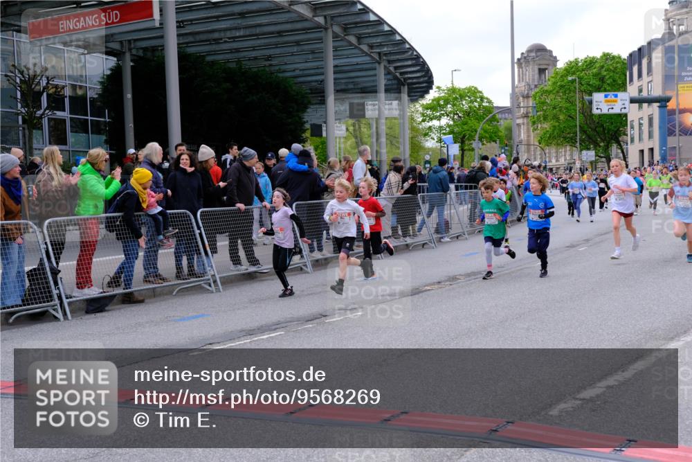 25.04.2026 - Das Zehntel Tim E. http://msf.ph/oto/9568269 25.04.2026 08:52:52 Ziel 1020, 1024, 1028, 1103, 1117, 1133, 1387, 1698, 1712, 1737, 1738, 1947, 2046, 2057, 2163, 2242, 2418, 2434, 2525, 2679, 2794, 3154, 3159, 3203, 3317, 3373, 3395, 3468, 3617, 3624, 3625, 3762, 3822, 4068 meine-sportfotos.de