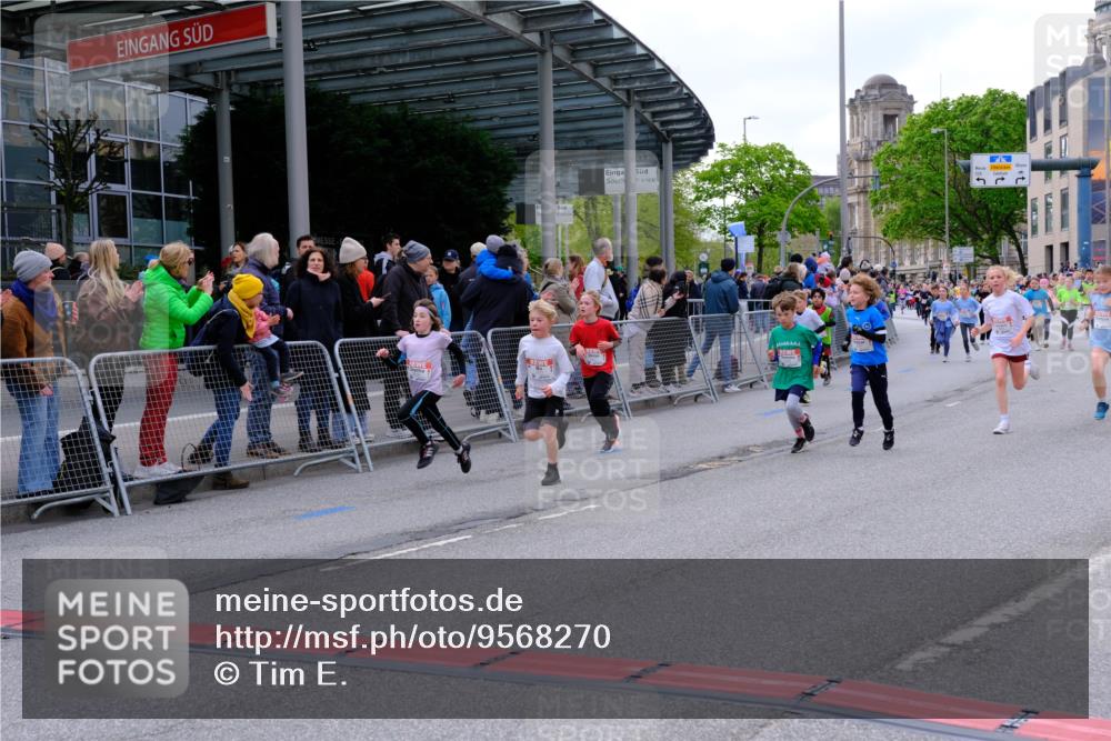 25.04.2026 - Das Zehntel Tim E. http://msf.ph/oto/9568270 25.04.2026 08:52:52 Ziel 1020, 1024, 1028, 1103, 1117, 1133, 1387, 1698, 1712, 1737, 1738, 1947, 2046, 2057, 2163, 2242, 2418, 2434, 2525, 2679, 2794, 3154, 3159, 3203, 3317, 3373, 3395, 3468, 3617, 3624, 3625, 3762, 3822, 4068 meine-sportfotos.de