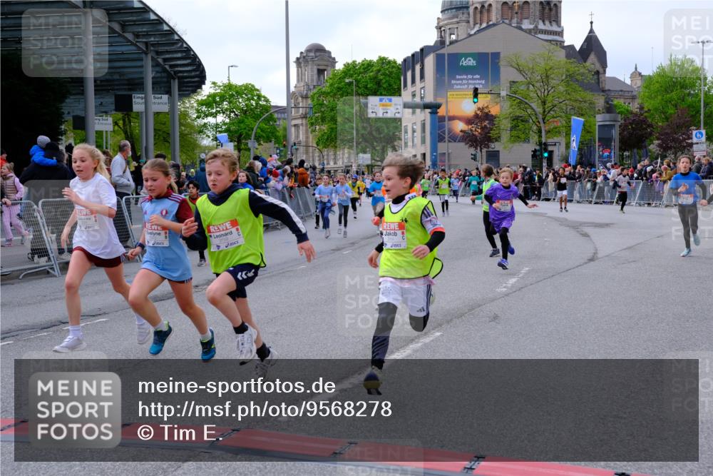 25.04.2026 - Das Zehntel Tim E. http://msf.ph/oto/9568278 25.04.2026 08:52:53 Ziel 1020, 1024, 1028, 1103, 1117, 1133, 1183, 1190, 1387, 1698, 1712, 1737, 1738, 1771, 1947, 2046, 2057, 2163, 2242, 2418, 2434, 2525, 2679, 2794, 3042, 3154, 3159, 3203, 3317, 3373, 3395, 3468, 3617, 3624, 3625, 3762, 3822, 4068 meine-sportfotos.de