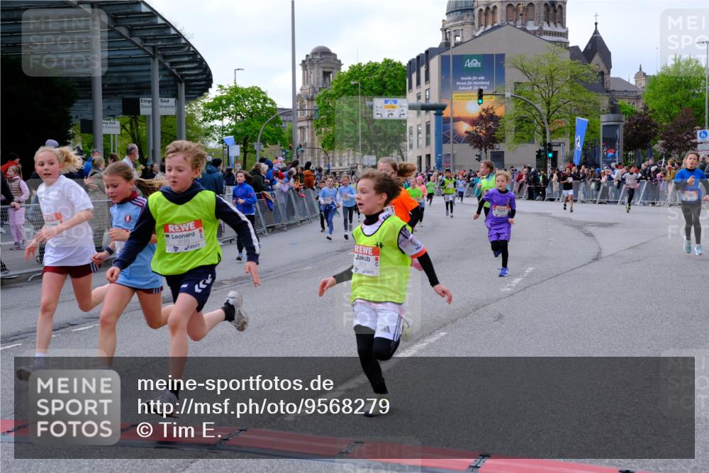 25.04.2026 - Das Zehntel Tim E. http://msf.ph/oto/9568279 25.04.2026 08:52:54 Ziel 1020, 1024, 1028, 1103, 1117, 1133, 1183, 1190, 1328, 1387, 1698, 1712, 1737, 1738, 1771, 1947, 2046, 2057, 2242, 2434, 2525, 2679, 3042, 3154, 3159, 3203, 3317, 3373, 3395, 3468, 3617, 3625, 3762, 3822, 4068 meine-sportfotos.de