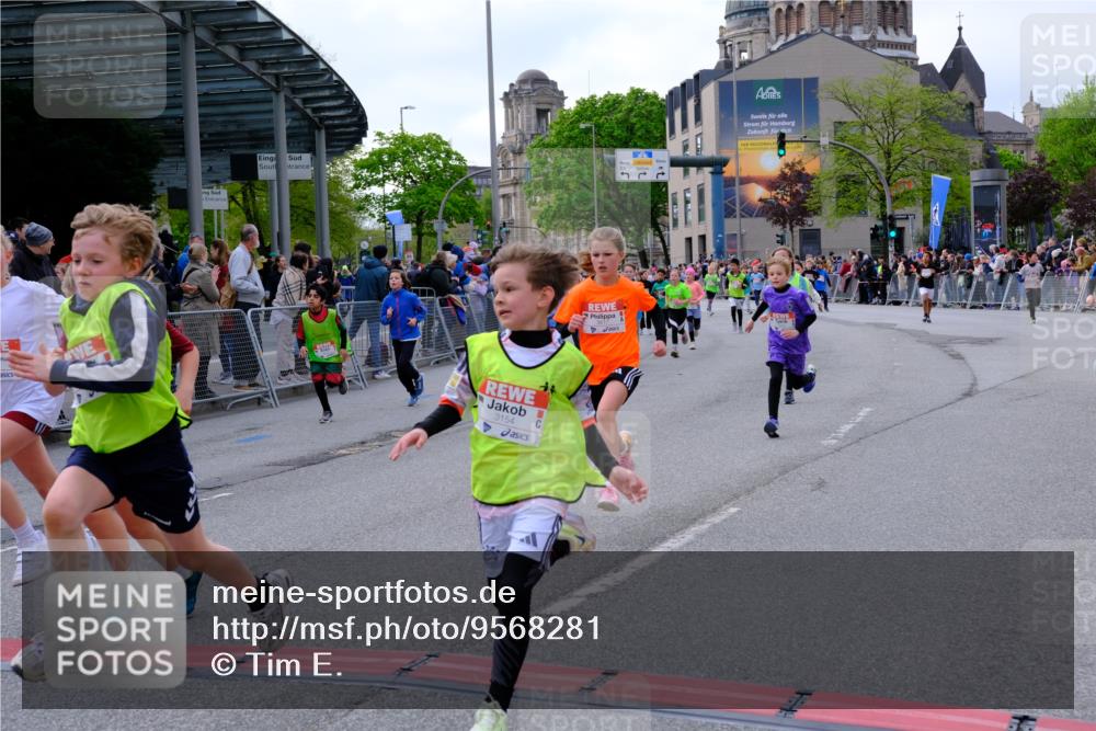 25.04.2026 - Das Zehntel Tim E. http://msf.ph/oto/9568281 25.04.2026 08:52:54 Ziel 1020, 1024, 1028, 1103, 1117, 1133, 1183, 1190, 1328, 1387, 1698, 1712, 1737, 1738, 1771, 1947, 2046, 2057, 2242, 2434, 2525, 2679, 3042, 3154, 3159, 3203, 3317, 3373, 3395, 3468, 3617, 3625, 3762, 3822, 4068 meine-sportfotos.de