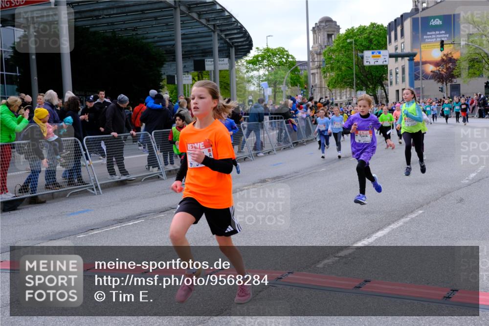 25.04.2026 - Das Zehntel Tim E. http://msf.ph/oto/9568284 25.04.2026 08:52:55 Ziel 1020, 1024, 1028, 1103, 1117, 1133, 1183, 1190, 1328, 1515, 1698, 1712, 1737, 1738, 1771, 1947, 2046, 2057, 2166, 2242, 2434, 2525, 2679, 3042, 3154, 3159, 3203, 3317, 3373, 3395, 3617, 3762, 3822, 4068 meine-sportfotos.de