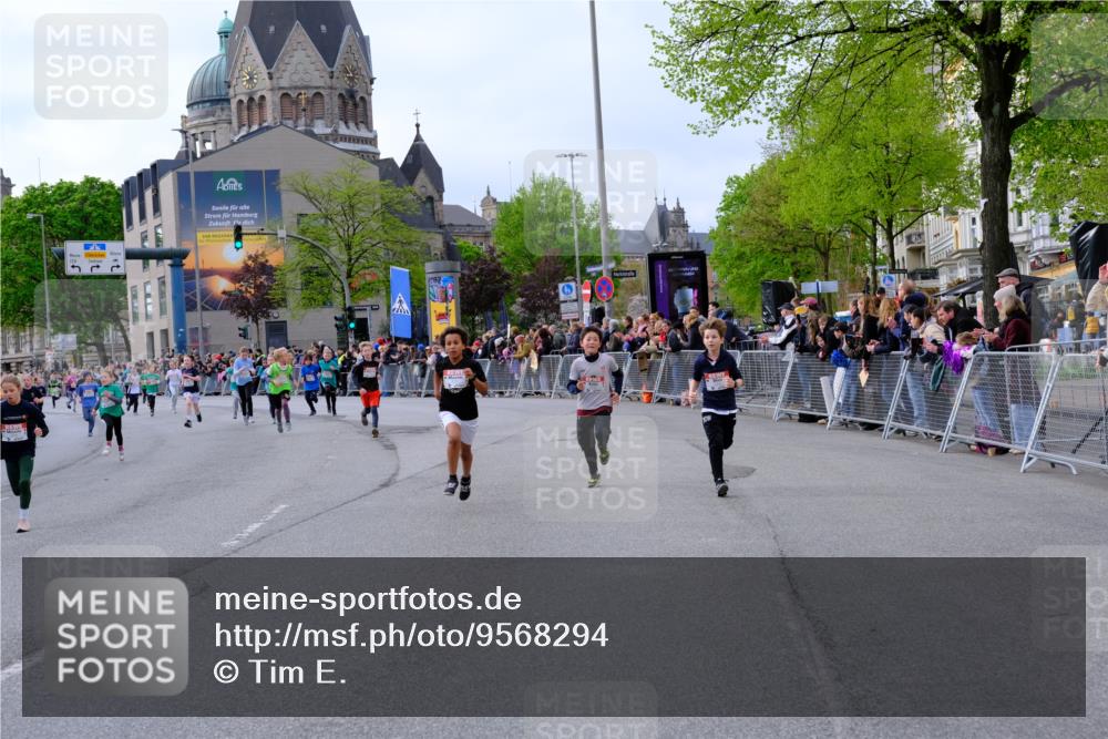 25.04.2026 - Das Zehntel Tim E. http://msf.ph/oto/9568294 25.04.2026 08:52:59 Ziel 1020, 1024, 1028, 1103, 1133, 1183, 1190, 1328, 1515, 1771, 1947, 2046, 2057, 2166, 2242, 2278, 2284, 2434, 2452, 2466, 2741, 2787, 3042, 3121, 3154, 3159, 3168, 3317, 3373, 3395, 3430, 3432, 3617, 3996, 4068 meine-sportfotos.de