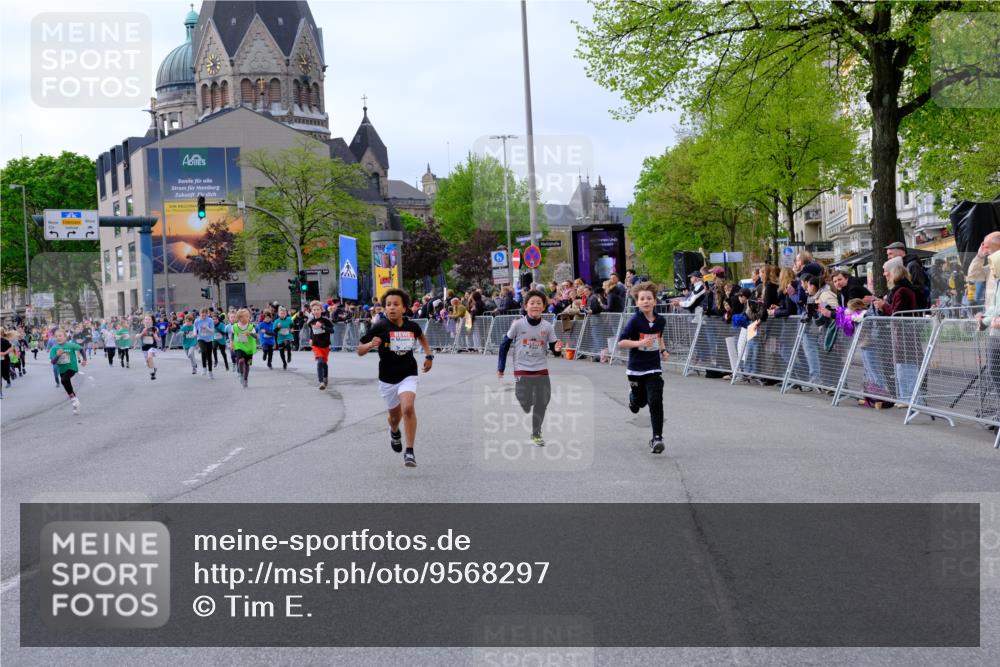 25.04.2026 - Das Zehntel Tim E. http://msf.ph/oto/9568297 25.04.2026 08:52:59 Ziel 1020, 1024, 1028, 1103, 1133, 1183, 1190, 1328, 1515, 1771, 1947, 2046, 2057, 2166, 2242, 2278, 2284, 2434, 2452, 2466, 2741, 2787, 3042, 3121, 3154, 3159, 3168, 3317, 3373, 3395, 3430, 3432, 3617, 3996, 4068 meine-sportfotos.de