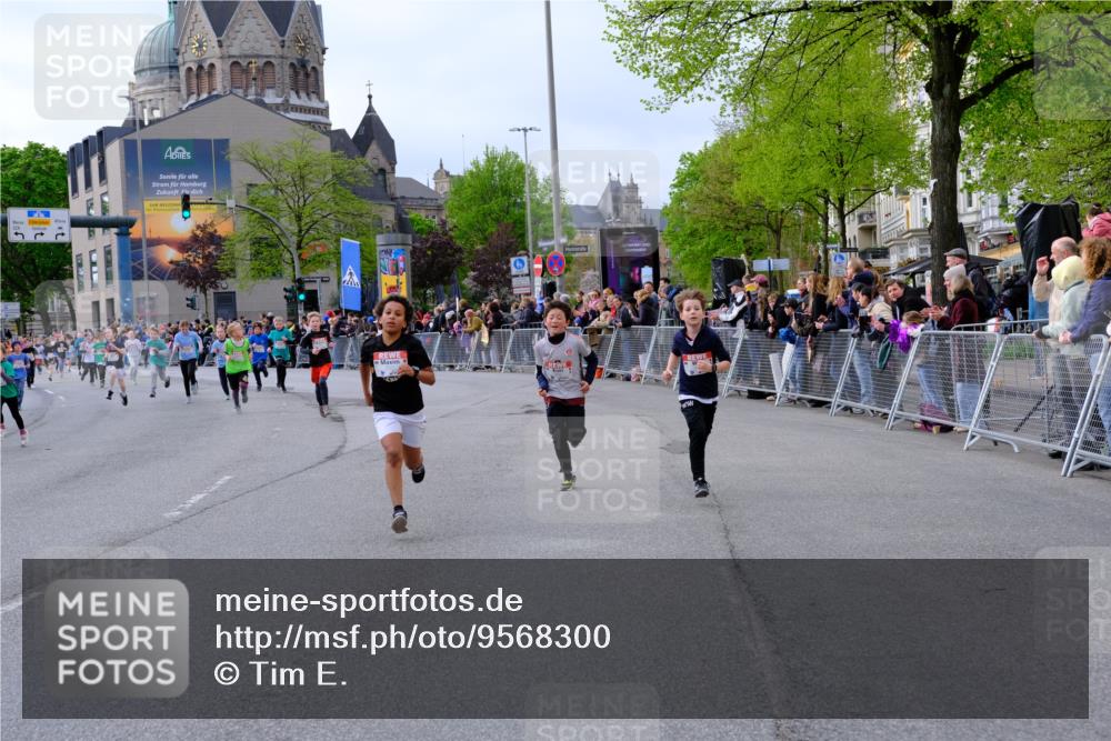 25.04.2026 - Das Zehntel Tim E. http://msf.ph/oto/9568300 25.04.2026 08:53:00 Ziel 1020, 1024, 1028, 1103, 1133, 1183, 1190, 1210, 1213, 1328, 1515, 1771, 1859, 1947, 2046, 2057, 2166, 2242, 2278, 2284, 2434, 2452, 2466, 2741, 2787, 3042, 3121, 3154, 3159, 3168, 3300, 3317, 3373, 3395, 3430, 3432, 3617, 3644, 3651, 3652, 3653, 3996, 4068 meine-sportfotos.de