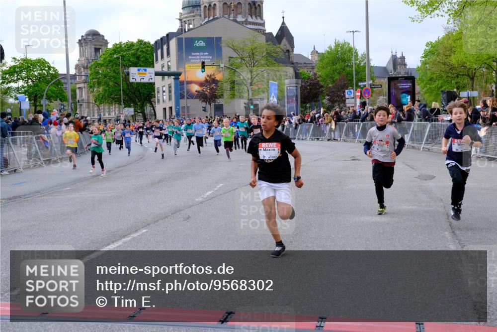 25.04.2026 - Das Zehntel Tim E. http://msf.ph/oto/9568302 25.04.2026 08:53:00 Ziel 1020, 1024, 1028, 1103, 1133, 1183, 1190, 1210, 1213, 1328, 1515, 1771, 1859, 1947, 2046, 2057, 2166, 2242, 2278, 2284, 2434, 2452, 2466, 2741, 2787, 3042, 3121, 3154, 3159, 3168, 3300, 3317, 3373, 3395, 3430, 3432, 3617, 3644, 3651, 3652, 3653, 3996, 4068 meine-sportfotos.de