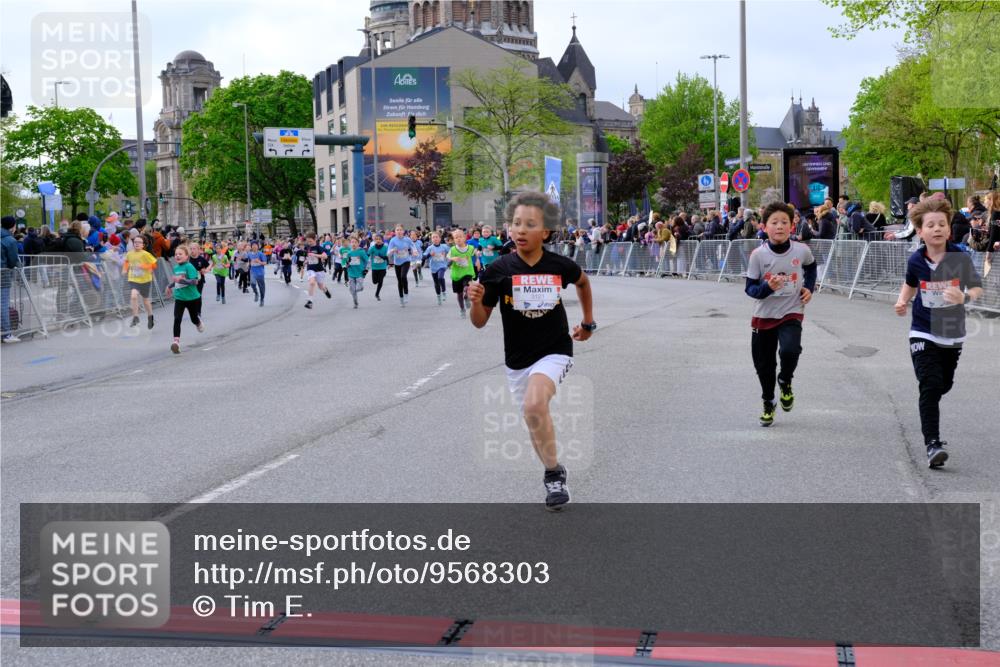 25.04.2026 - Das Zehntel Tim E. http://msf.ph/oto/9568303 25.04.2026 08:53:00 Ziel 1020, 1024, 1028, 1103, 1133, 1183, 1190, 1210, 1213, 1328, 1515, 1771, 1859, 1947, 2046, 2057, 2166, 2242, 2278, 2284, 2434, 2452, 2466, 2741, 2787, 3042, 3121, 3154, 3159, 3168, 3300, 3317, 3373, 3395, 3430, 3432, 3617, 3644, 3651, 3652, 3653, 3996, 4068 meine-sportfotos.de