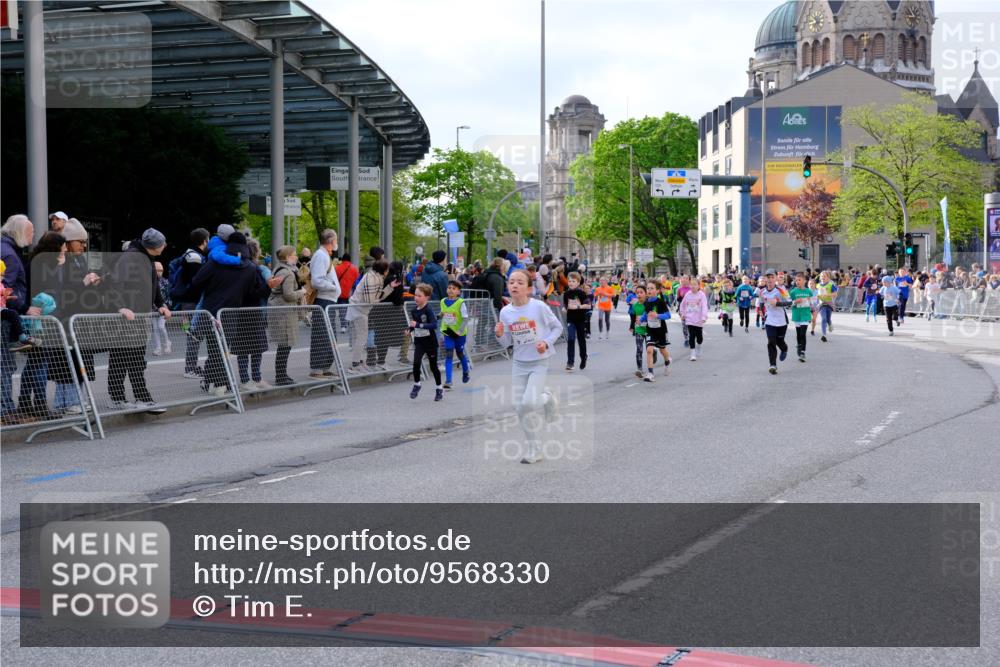 25.04.2026 - Das Zehntel Tim E. http://msf.ph/oto/9568330 25.04.2026 08:53:08 Ziel 1041, 1174, 1210, 1213, 1240, 1247, 1429, 1695, 1708, 1711, 1859, 2278, 2282, 2284, 2303, 2452, 2466, 2741, 2787, 3121, 3168, 3231, 3300, 3416, 3430, 3432, 3644, 3651, 3652, 3653, 3996 meine-sportfotos.de