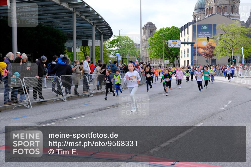 25.04.2026 - Das Zehntel Tim E. http://msf.ph/oto/9568331 25.04.2026 08:53:08 Ziel 1041, 1174, 1210, 1213, 1240, 1247, 1429, 1695, 1708, 1711, 1859, 2278, 2282, 2284, 2303, 2452, 2466, 2741, 2787, 3121, 3168, 3231, 3300, 3416, 3430, 3432, 3644, 3651, 3652, 3653, 3996 meine-sportfotos.de