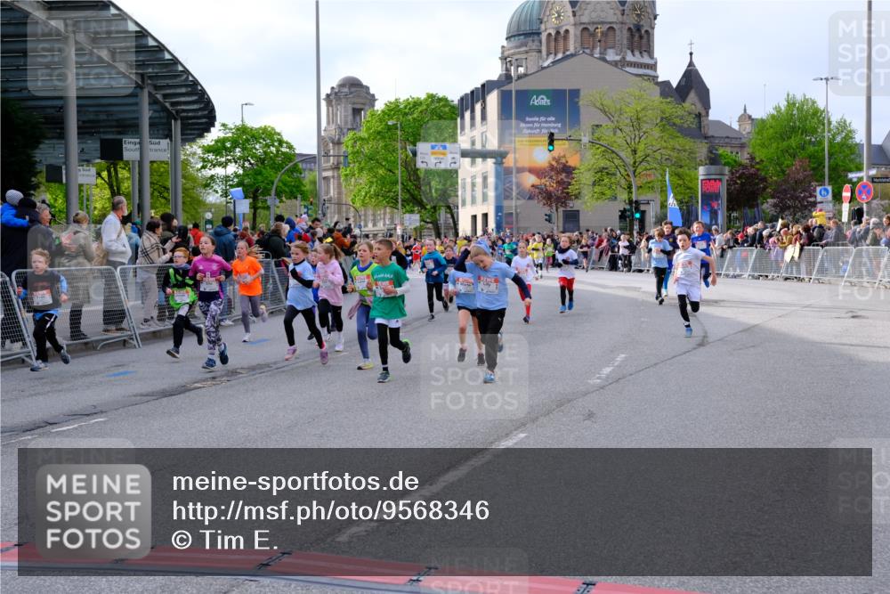 25.04.2026 - Das Zehntel Tim E. http://msf.ph/oto/9568346 25.04.2026 08:53:13 Ziel 1041, 1174, 1187, 1195, 1202, 1207, 1240, 1247, 1265, 1315, 1320, 1420, 1429, 1516, 1695, 1708, 1711, 1817, 2120, 2221, 2279, 2282, 2303, 2322, 2332, 2335, 2461, 2865, 2868, 3231, 3253, 3416, 3583, 3618 meine-sportfotos.de