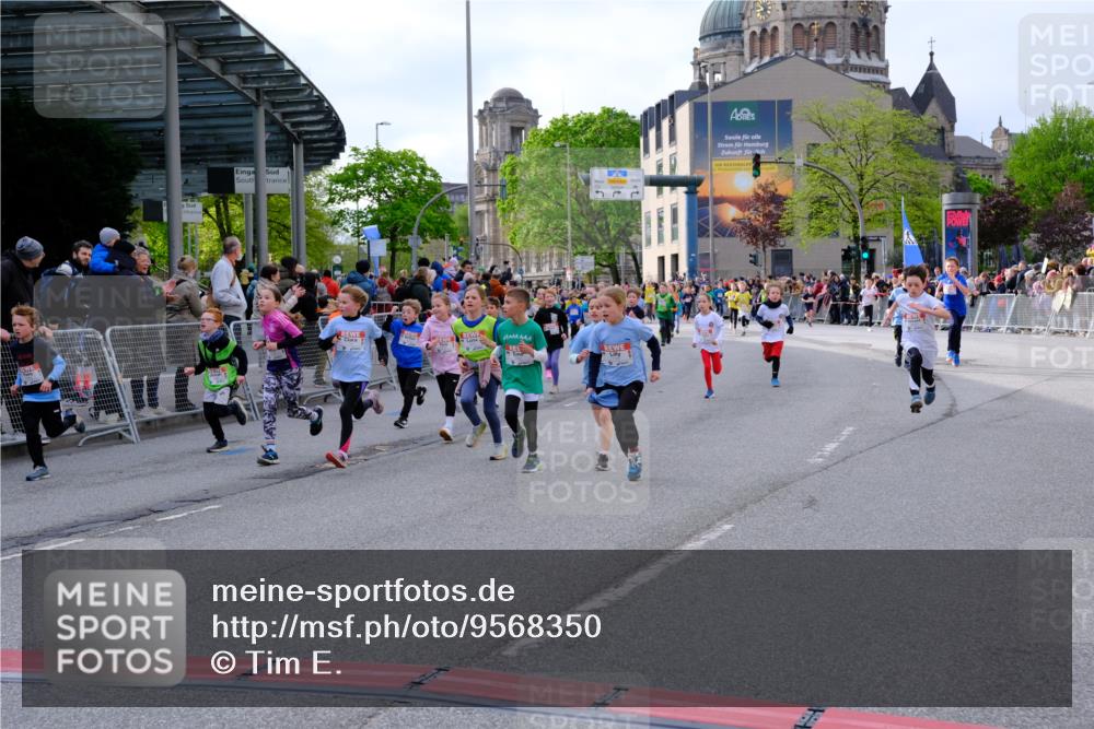 25.04.2026 - Das Zehntel Tim E. http://msf.ph/oto/9568350 25.04.2026 08:53:13 Ziel 1041, 1174, 1187, 1195, 1202, 1207, 1240, 1247, 1265, 1315, 1320, 1420, 1429, 1516, 1695, 1708, 1711, 1817, 2120, 2221, 2279, 2282, 2303, 2322, 2332, 2335, 2461, 2865, 2868, 3231, 3253, 3416, 3583, 3618 meine-sportfotos.de