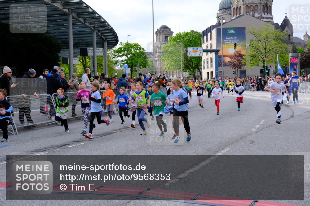 25.04.2026 - Das Zehntel Tim E. http://msf.ph/oto/9568353 25.04.2026 08:53:13 Ziel 1041, 1174, 1187, 1195, 1202, 1207, 1240, 1247, 1265, 1315, 1320, 1420, 1429, 1516, 1695, 1708, 1711, 1817, 2120, 2221, 2279, 2282, 2303, 2322, 2332, 2335, 2461, 2865, 2868, 3231, 3253, 3416, 3583, 3618 meine-sportfotos.de