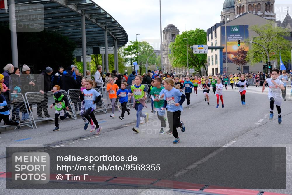 25.04.2026 - Das Zehntel Tim E. http://msf.ph/oto/9568355 25.04.2026 08:53:13 Ziel 1041, 1174, 1187, 1195, 1202, 1207, 1240, 1247, 1265, 1315, 1320, 1420, 1429, 1516, 1695, 1708, 1711, 1817, 2120, 2221, 2279, 2282, 2303, 2322, 2332, 2335, 2461, 2865, 2868, 3231, 3253, 3416, 3583, 3618 meine-sportfotos.de