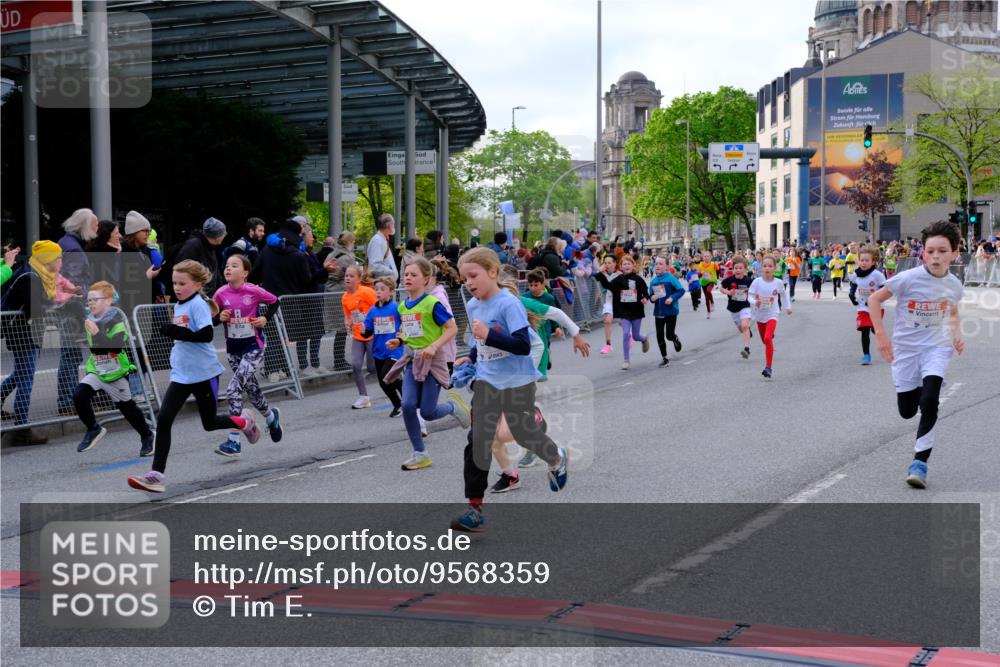 25.04.2026 - Das Zehntel Tim E. http://msf.ph/oto/9568359 25.04.2026 08:53:14 Ziel 1041, 1174, 1187, 1195, 1202, 1207, 1240, 1247, 1265, 1315, 1320, 1420, 1429, 1516, 1695, 1708, 1711, 1817, 2120, 2221, 2279, 2303, 2322, 2332, 2335, 2461, 2865, 2868, 3231, 3253, 3416, 3583, 3618 meine-sportfotos.de