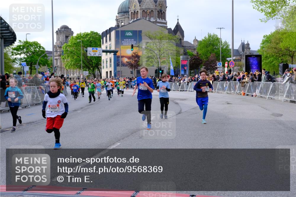 25.04.2026 - Das Zehntel Tim E. http://msf.ph/oto/9568369 25.04.2026 08:53:16 Ziel 1041, 1187, 1195, 1202, 1207, 1247, 1265, 1315, 1320, 1356, 1420, 1516, 1695, 1708, 1711, 1817, 2120, 2221, 2279, 2322, 2332, 2335, 2461, 2865, 2868, 3231, 3253, 3307, 3416, 3501, 3539, 3583, 3618 meine-sportfotos.de