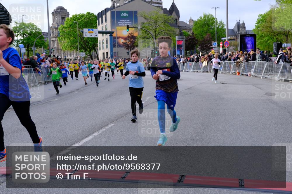 25.04.2026 - Das Zehntel Tim E. http://msf.ph/oto/9568377 25.04.2026 08:53:17 Ziel 1180, 1187, 1195, 1202, 1207, 1247, 1265, 1315, 1320, 1356, 1420, 1516, 1569, 1695, 1708, 1711, 1817, 2118, 2120, 2221, 2279, 2322, 2332, 2335, 2442, 2461, 2469, 2865, 2868, 3231, 3253, 3307, 3416, 3501, 3539, 3583, 3618 meine-sportfotos.de