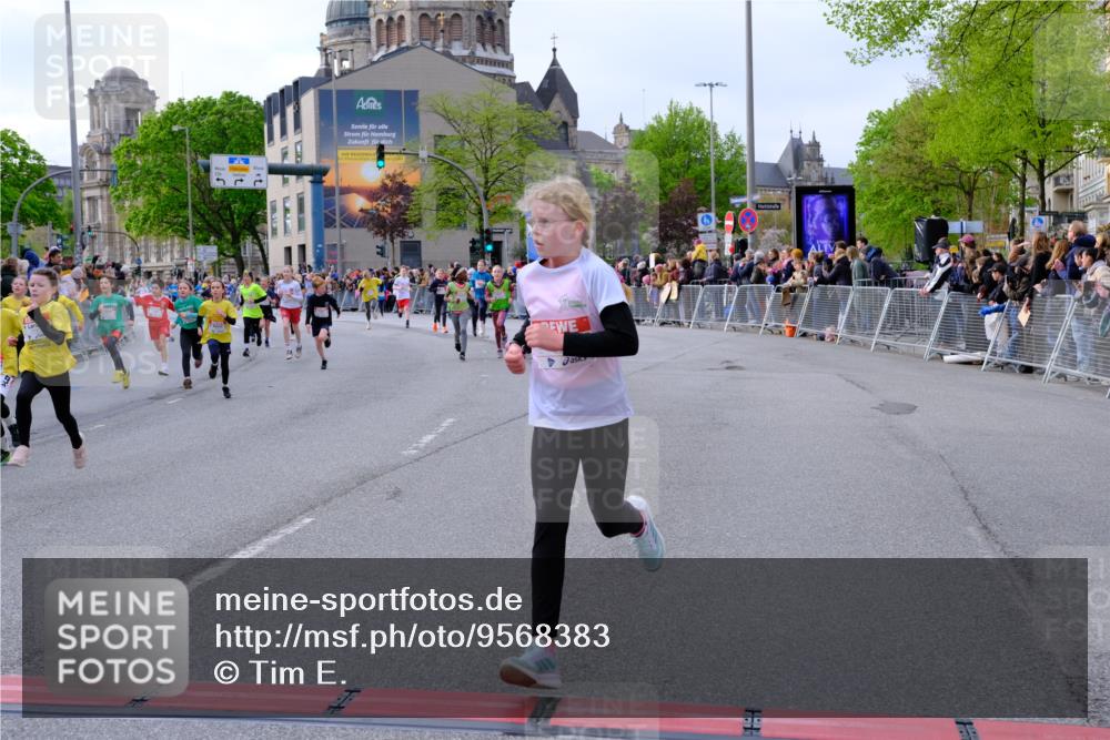 25.04.2026 - Das Zehntel Tim E. http://msf.ph/oto/9568383 25.04.2026 08:53:21 Ziel 1180, 1187, 1195, 1202, 1207, 1265, 1298, 1315, 1320, 1356, 1420, 1516, 1569, 1574, 1817, 1899, 2052, 2079, 2118, 2120, 2221, 2279, 2322, 2332, 2335, 2442, 2461, 2469, 2496, 2524, 2681, 2727, 2825, 2865, 2868, 2897, 3090, 3253, 3298, 3307, 3308, 3501, 3539, 3583, 3618, 4031 meine-sportfotos.de