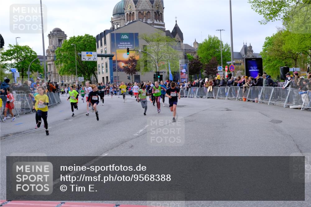 25.04.2026 - Das Zehntel Tim E. http://msf.ph/oto/9568388 25.04.2026 08:53:23 Ziel 1180, 1207, 1248, 1260, 1298, 1315, 1320, 1356, 1516, 1569, 1574, 1817, 1899, 2052, 2079, 2118, 2221, 2316, 2332, 2335, 2442, 2469, 2496, 2524, 2681, 2727, 2825, 2865, 2868, 2897, 3090, 3298, 3307, 3308, 3501, 3539, 3988, 4031 meine-sportfotos.de