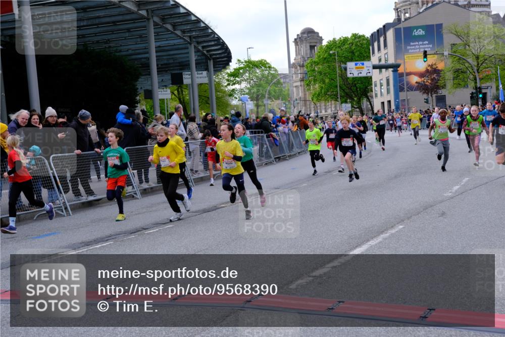 25.04.2026 - Das Zehntel Tim E. http://msf.ph/oto/9568390 25.04.2026 08:53:23 Ziel 1180, 1207, 1248, 1260, 1298, 1315, 1320, 1356, 1516, 1569, 1574, 1817, 1899, 2052, 2079, 2118, 2221, 2316, 2332, 2335, 2442, 2469, 2496, 2524, 2681, 2727, 2825, 2865, 2868, 2897, 3090, 3298, 3307, 3308, 3501, 3539, 3988, 4031 meine-sportfotos.de