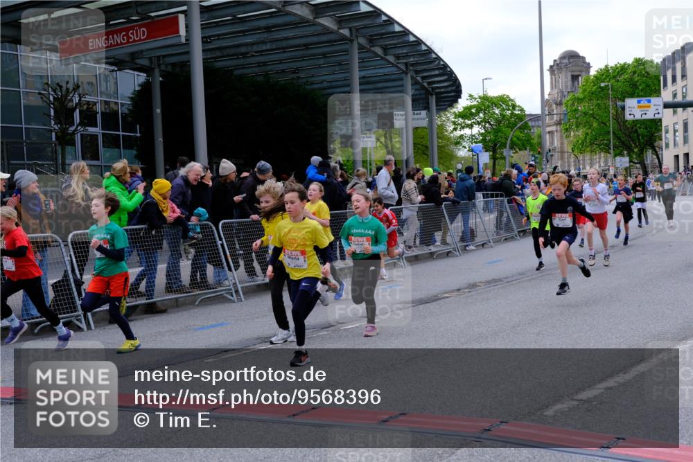 25.04.2026 - Das Zehntel Tim E. http://msf.ph/oto/9568396 25.04.2026 08:53:24 Ziel 1180, 1207, 1248, 1260, 1298, 1315, 1320, 1356, 1516, 1569, 1574, 1899, 2052, 2079, 2118, 2277, 2316, 2332, 2335, 2442, 2469, 2496, 2524, 2681, 2727, 2825, 2865, 2897, 3090, 3298, 3307, 3308, 3501, 3539, 3988, 4031 meine-sportfotos.de