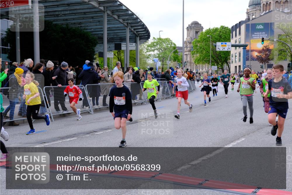 25.04.2026 - Das Zehntel Tim E. http://msf.ph/oto/9568399 25.04.2026 08:53:25 Ziel 1180, 1207, 1248, 1260, 1298, 1356, 1569, 1574, 1728, 1899, 2052, 2055, 2079, 2118, 2277, 2316, 2335, 2442, 2469, 2496, 2524, 2681, 2727, 2824, 2825, 2897, 3090, 3298, 3307, 3308, 3501, 3539, 3988, 4031 meine-sportfotos.de