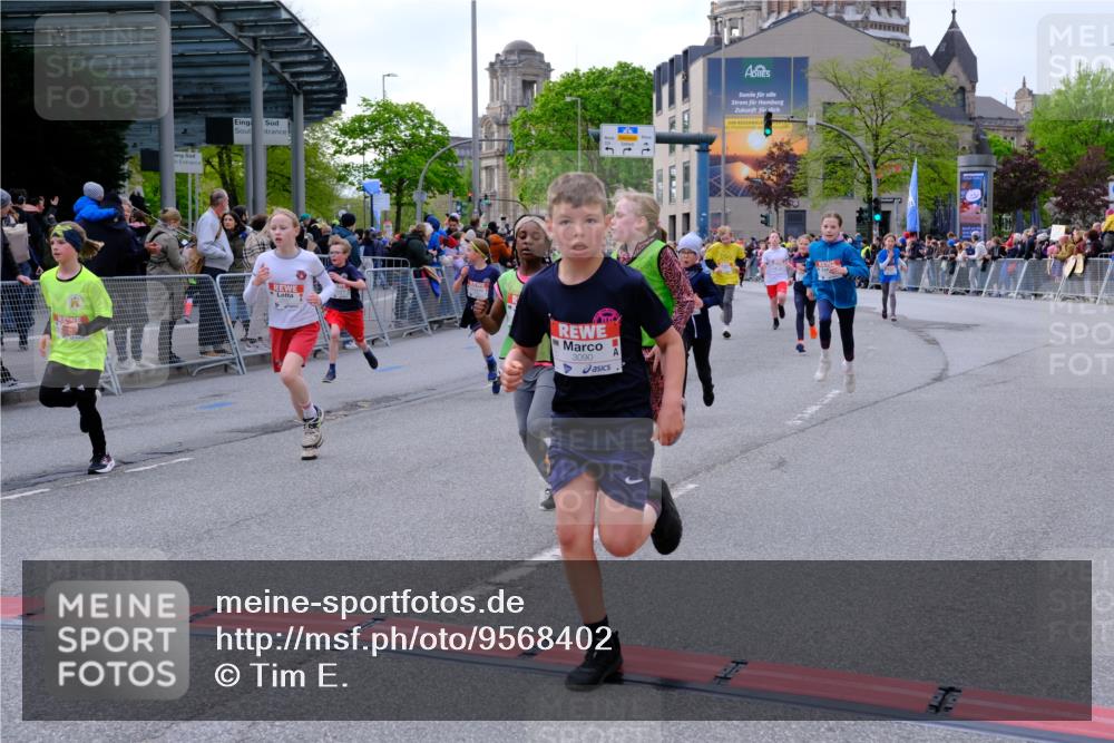 25.04.2026 - Das Zehntel Tim E. http://msf.ph/oto/9568402 25.04.2026 08:53:25 Ziel 1180, 1207, 1248, 1260, 1298, 1356, 1569, 1574, 1728, 1899, 2052, 2055, 2079, 2118, 2277, 2316, 2335, 2442, 2469, 2496, 2524, 2681, 2727, 2824, 2825, 2897, 3090, 3298, 3307, 3308, 3501, 3539, 3988, 4031 meine-sportfotos.de