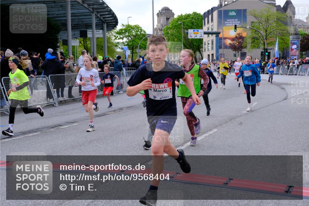 25.04.2026 - Das Zehntel Tim E. http://msf.ph/oto/9568404 25.04.2026 08:53:26 Ziel 1180, 1248, 1260, 1298, 1356, 1569, 1574, 1728, 1899, 2052, 2055, 2064, 2079, 2118, 2277, 2316, 2442, 2469, 2496, 2524, 2681, 2727, 2824, 2825, 2897, 3090, 3298, 3307, 3308, 3501, 3539, 3988, 4031 meine-sportfotos.de