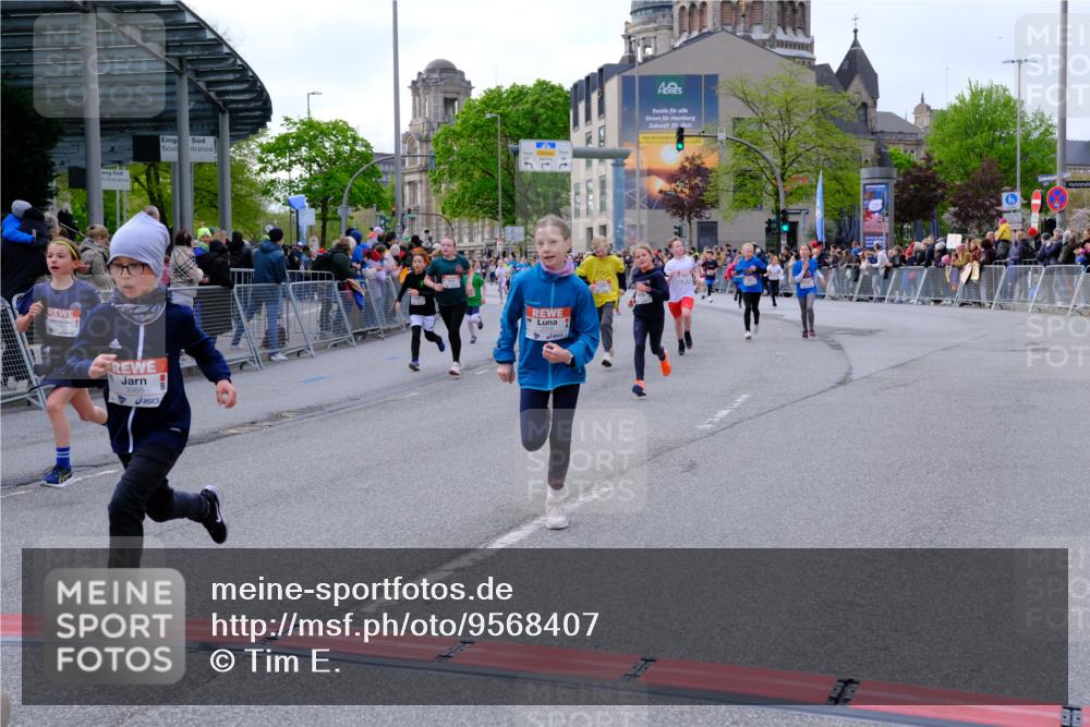 25.04.2026 - Das Zehntel Tim E. http://msf.ph/oto/9568407 25.04.2026 08:53:27 Ziel 1180, 1248, 1260, 1298, 1356, 1569, 1574, 1700, 1728, 1899, 2051, 2052, 2055, 2064, 2067, 2079, 2118, 2277, 2316, 2442, 2469, 2496, 2524, 2681, 2727, 2824, 2825, 2897, 3090, 3298, 3307, 3308, 3501, 3539, 3988, 4031 meine-sportfotos.de