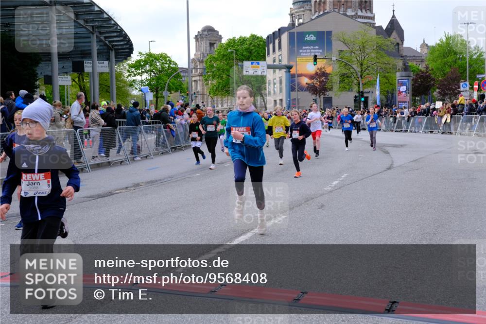 25.04.2026 - Das Zehntel Tim E. http://msf.ph/oto/9568408 25.04.2026 08:53:27 Ziel 1180, 1248, 1260, 1298, 1356, 1569, 1574, 1700, 1728, 1899, 2051, 2052, 2055, 2064, 2067, 2079, 2118, 2277, 2316, 2442, 2469, 2496, 2524, 2681, 2727, 2824, 2825, 2897, 3090, 3298, 3307, 3308, 3501, 3539, 3988, 4031 meine-sportfotos.de