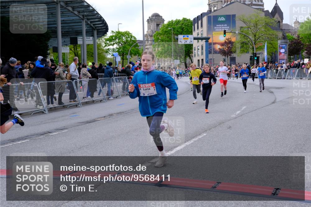 25.04.2026 - Das Zehntel Tim E. http://msf.ph/oto/9568411 25.04.2026 08:53:27 Ziel 1180, 1248, 1260, 1298, 1356, 1569, 1574, 1700, 1728, 1899, 2051, 2052, 2055, 2064, 2067, 2079, 2118, 2277, 2316, 2442, 2469, 2496, 2524, 2681, 2727, 2824, 2825, 2897, 3090, 3298, 3307, 3308, 3501, 3539, 3988, 4031 meine-sportfotos.de