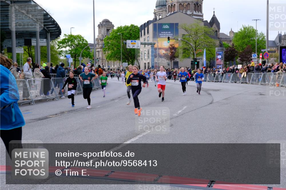 25.04.2026 - Das Zehntel Tim E. http://msf.ph/oto/9568413 25.04.2026 08:53:28 Ziel 1053, 1180, 1248, 1260, 1298, 1569, 1574, 1700, 1728, 1899, 2051, 2052, 2055, 2064, 2067, 2079, 2118, 2277, 2316, 2442, 2469, 2496, 2524, 2681, 2727, 2824, 2825, 2897, 3090, 3298, 3308, 3501, 3539, 3988, 4031 meine-sportfotos.de
