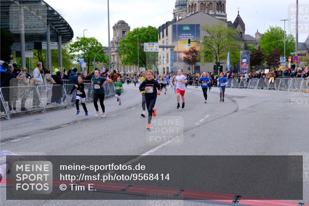 25.04.2026 - Das Zehntel Tim E. http://msf.ph/oto/9568414 25.04.2026 08:53:28 Ziel 1053, 1180, 1248, 1260, 1298, 1569, 1574, 1700, 1728, 1899, 2051, 2052, 2055, 2064, 2067, 2079, 2118, 2277, 2316, 2442, 2469, 2496, 2524, 2681, 2727, 2824, 2825, 2897, 3090, 3298, 3308, 3501, 3539, 3988, 4031 meine-sportfotos.de