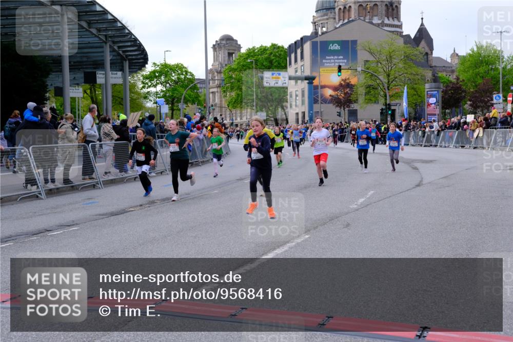 25.04.2026 - Das Zehntel Tim E. http://msf.ph/oto/9568416 25.04.2026 08:53:28 Ziel 1053, 1180, 1248, 1260, 1298, 1569, 1574, 1700, 1728, 1899, 2051, 2052, 2055, 2064, 2067, 2079, 2118, 2277, 2316, 2442, 2469, 2496, 2524, 2681, 2727, 2824, 2825, 2897, 3090, 3298, 3308, 3501, 3539, 3988, 4031 meine-sportfotos.de