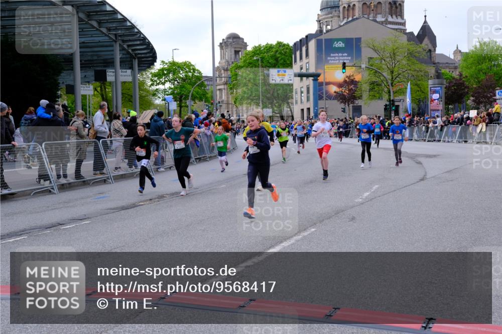 25.04.2026 - Das Zehntel Tim E. http://msf.ph/oto/9568417 25.04.2026 08:53:28 Ziel 1053, 1180, 1248, 1260, 1298, 1569, 1574, 1700, 1728, 1899, 2051, 2052, 2055, 2064, 2067, 2079, 2118, 2277, 2316, 2442, 2469, 2496, 2524, 2681, 2727, 2824, 2825, 2897, 3090, 3298, 3308, 3501, 3539, 3988, 4031 meine-sportfotos.de