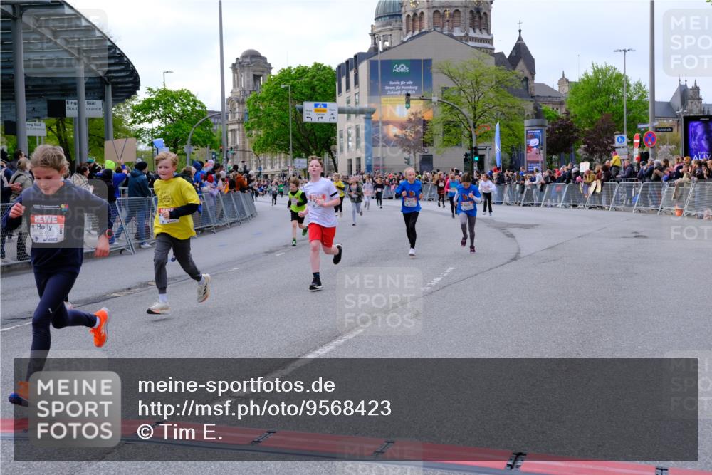 25.04.2026 - Das Zehntel Tim E. http://msf.ph/oto/9568423 25.04.2026 08:53:29 Ziel 1053, 1180, 1248, 1260, 1298, 1569, 1574, 1700, 1728, 1899, 2051, 2052, 2055, 2064, 2067, 2079, 2118, 2277, 2316, 2442, 2469, 2496, 2524, 2681, 2727, 2824, 2825, 2897, 3090, 3243, 3298, 3308, 3988, 4031 meine-sportfotos.de
