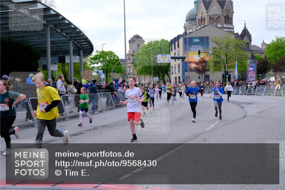 25.04.2026 - Das Zehntel Tim E. http://msf.ph/oto/9568430 25.04.2026 08:53:30 Ziel 1053, 1248, 1260, 1298, 1574, 1700, 1728, 1881, 1899, 2051, 2052, 2055, 2064, 2067, 2079, 2156, 2277, 2316, 2496, 2524, 2681, 2727, 2768, 2824, 2825, 2897, 3090, 3243, 3298, 3308, 3562, 3988, 4031 meine-sportfotos.de
