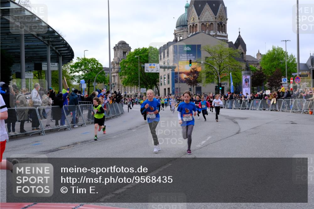 25.04.2026 - Das Zehntel Tim E. http://msf.ph/oto/9568435 25.04.2026 08:53:31 Ziel 1053, 1248, 1260, 1298, 1700, 1728, 1881, 1899, 2051, 2052, 2055, 2064, 2067, 2156, 2277, 2316, 2496, 2524, 2681, 2727, 2768, 2824, 2825, 2897, 3090, 3243, 3298, 3308, 3562, 3988, 4031 meine-sportfotos.de