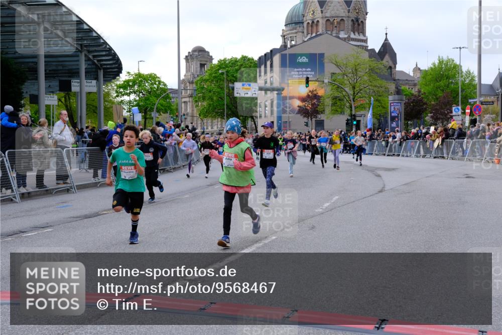 25.04.2026 - Das Zehntel Tim E. http://msf.ph/oto/9568467 25.04.2026 08:53:46 Ziel 1323, 1693, 1707, 1766, 1768, 1773, 2004, 2011, 2016, 2017, 2019, 2025, 2031, 2404, 2411, 2481, 2912, 3183, 3312, 3413, 3426, 3433, 3578, 3632, 3634, 3677, 3834, 3836, 3845, 3852 meine-sportfotos.de